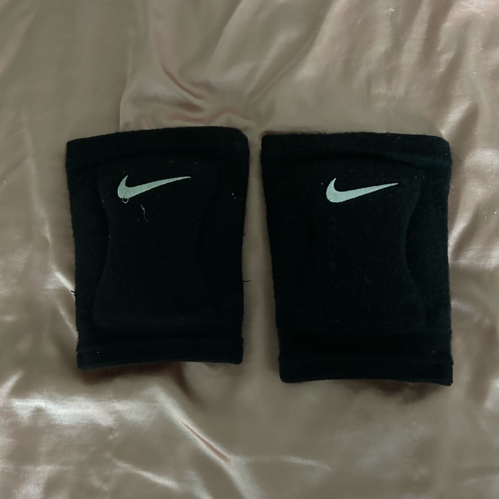 Nike Volleyball Knee Pads